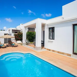 Casa Maurizio - Heated Pool, Hot Tub & Hammam Villa